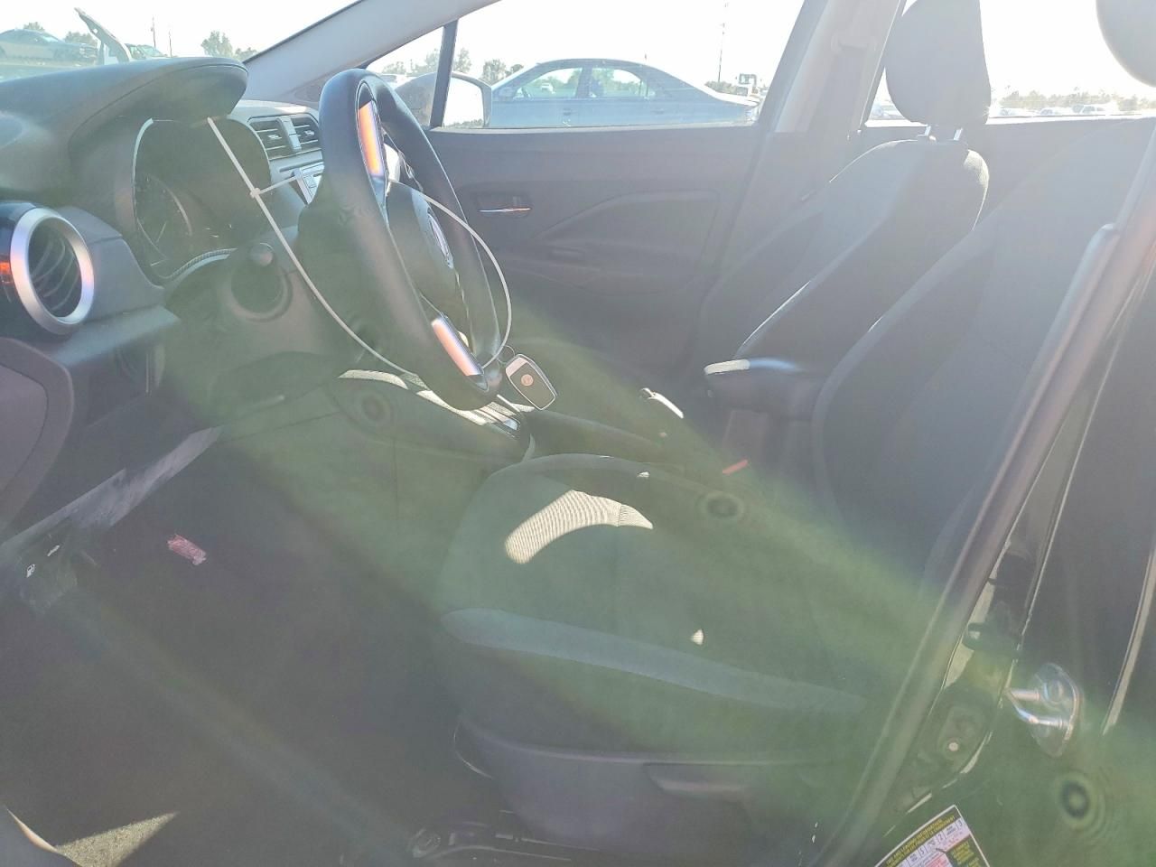 2023 Nissan Versa sv