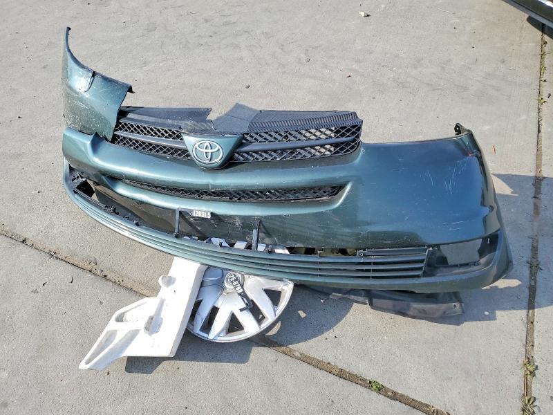 2004 Toyota Sienna ce