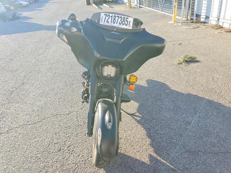 2019 Indian Motorcycle Co. Chief Dark Horse