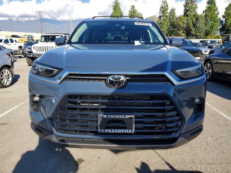 2026 Toyota Grand Highlander le