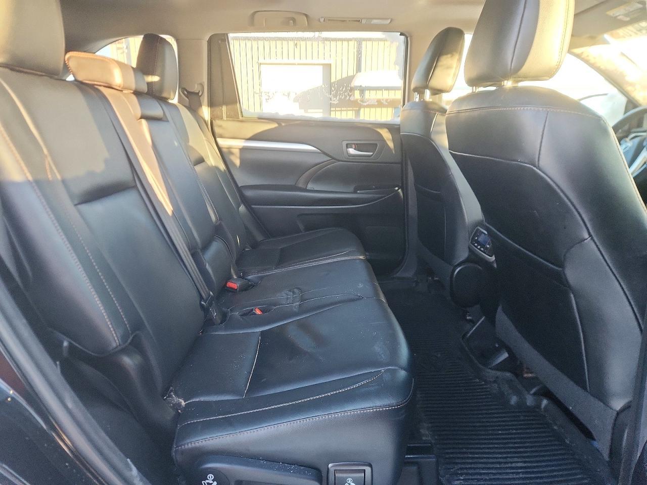 2018 Toyota Highlander se