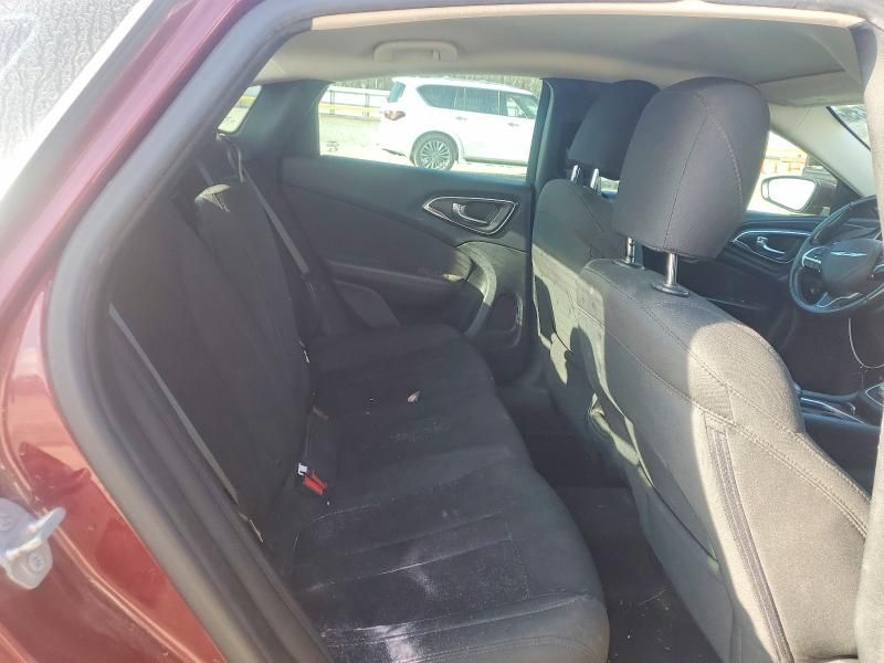 2016 Chrysler 200 Limited