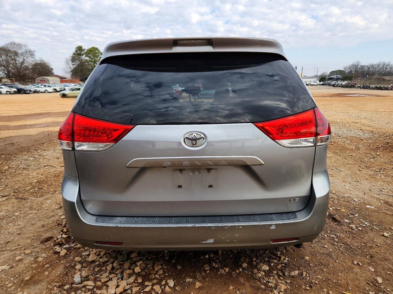 2011 Toyota Sienna le