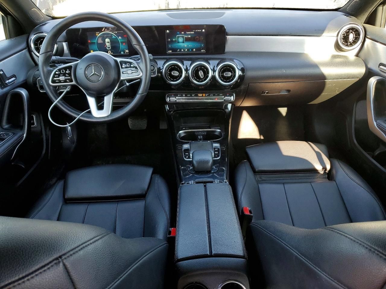 2020 Mercedes-Benz A 220