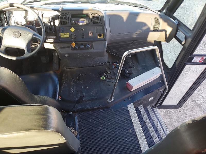 2012 Freigliner 2012 Freightliner B2 School bus