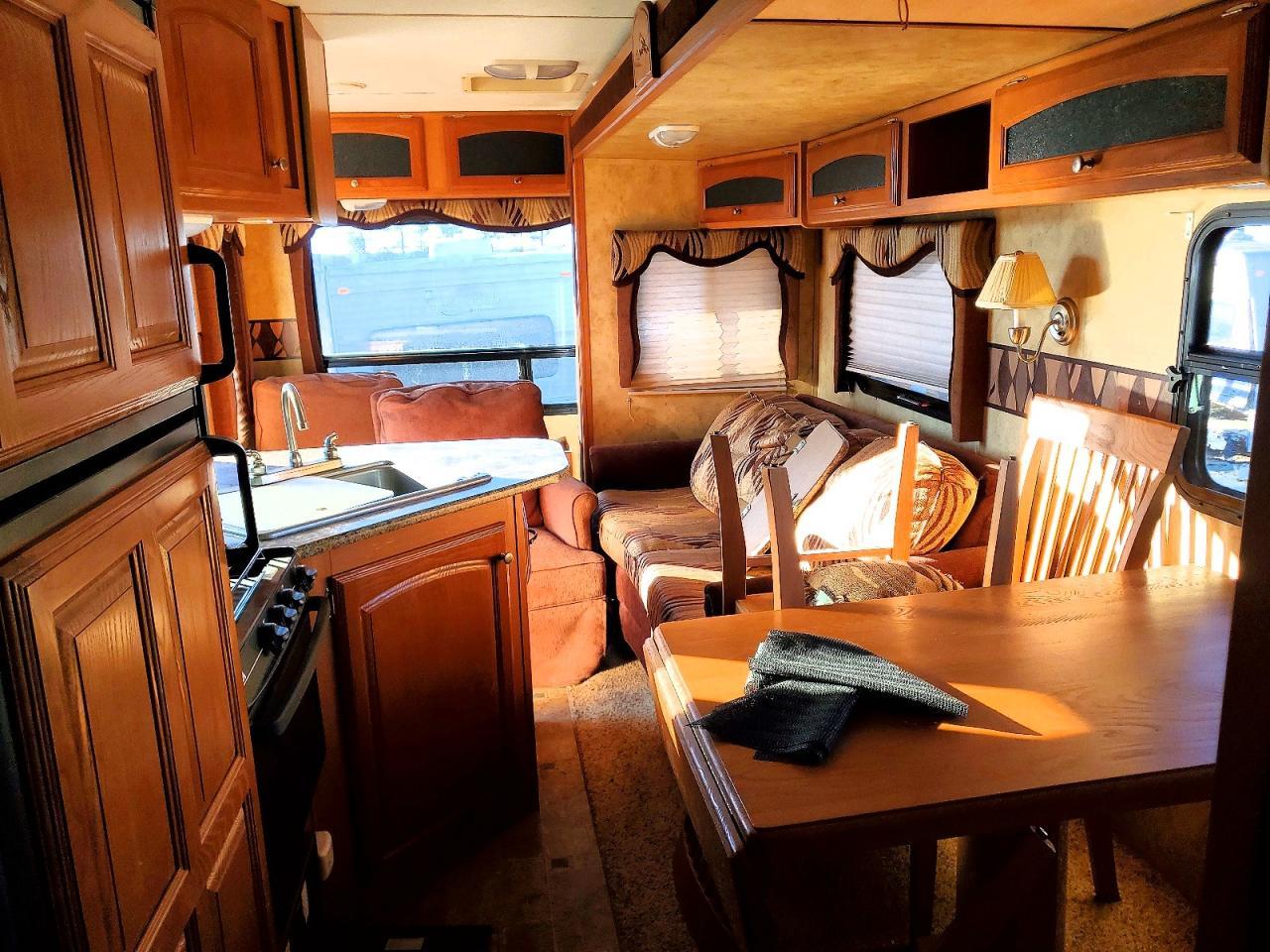 2010 Cougar Trailer