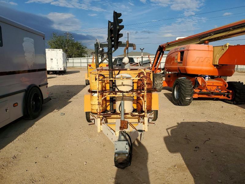 2001 Fenx 2001 Team Fenex Manhole Support Trailer