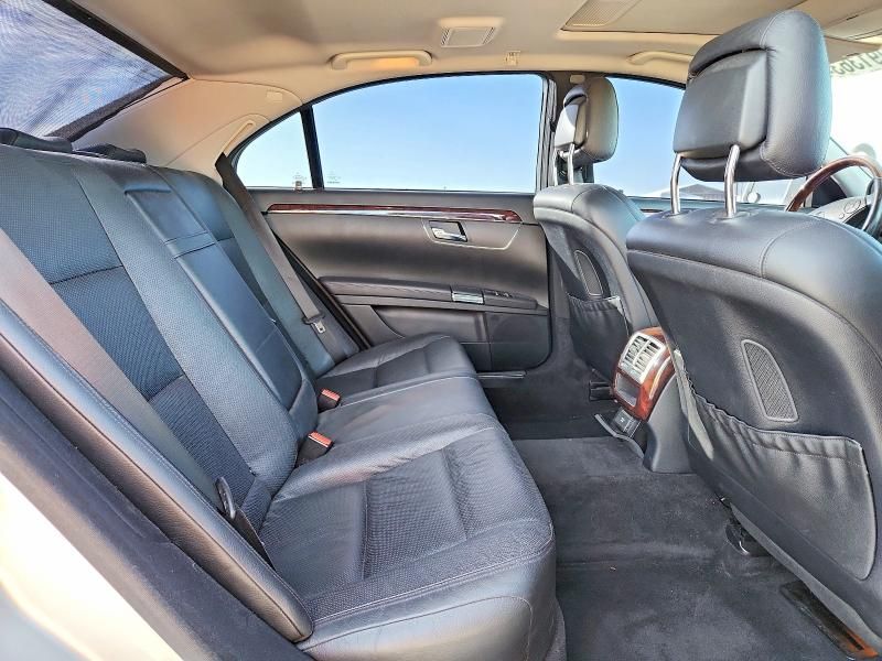 2012 Mercedes-Benz S 550