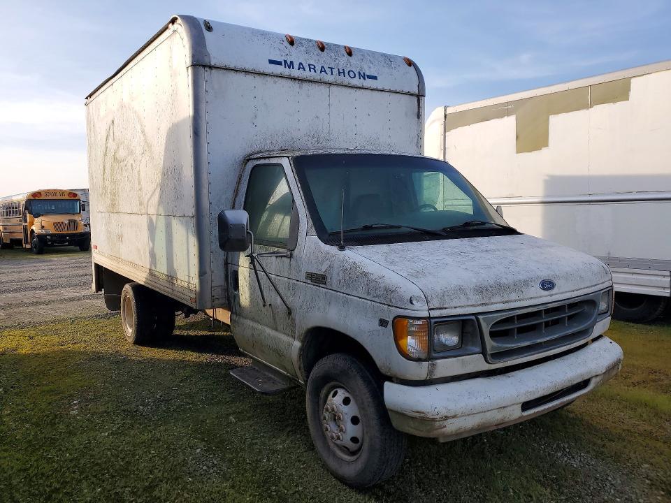 2000 Ford Econoline E350 Super Duty Cutaway Van