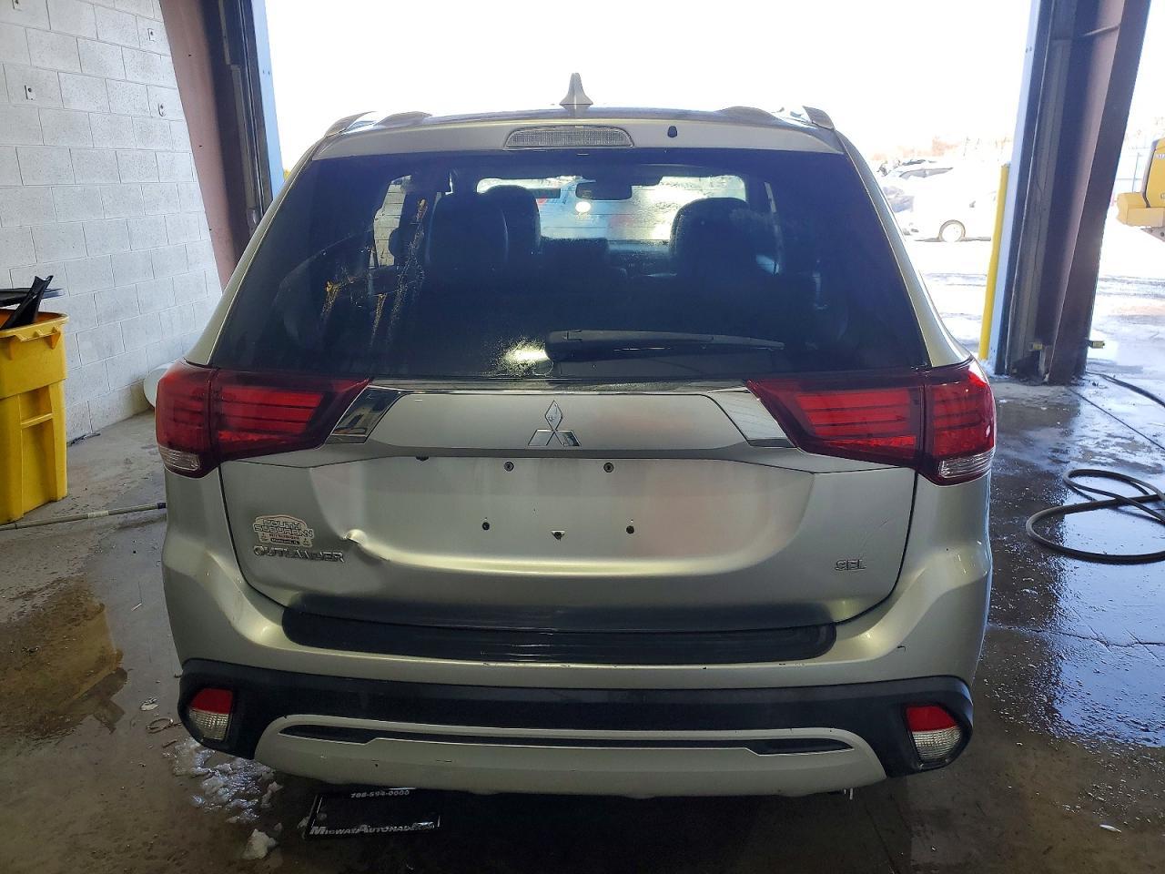 2020 Mitsubishi Outlander se