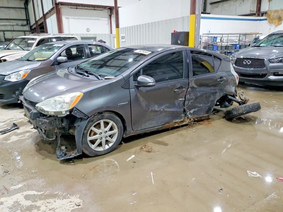 2013 Toyota Prius c