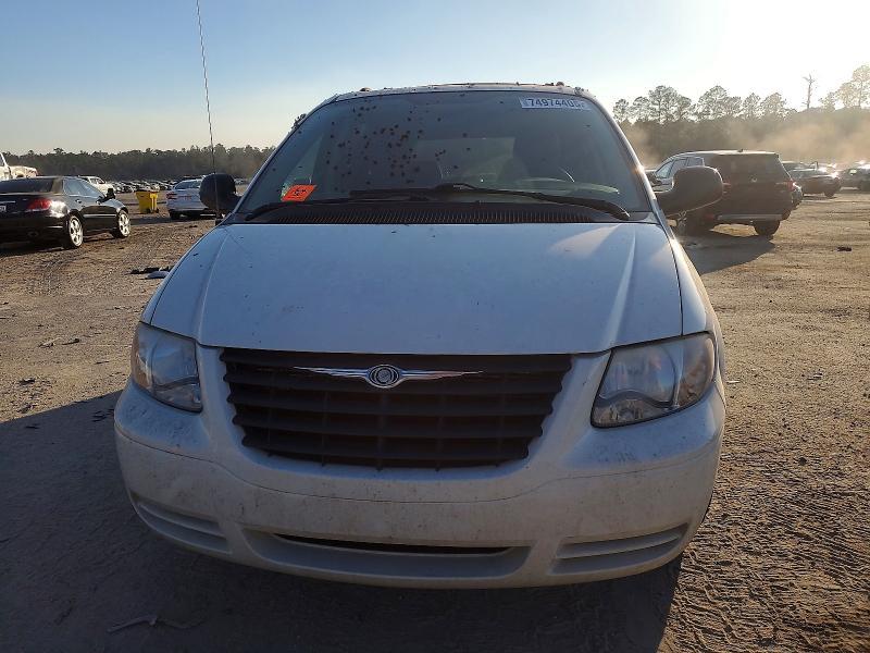 2005 Chrysler Town & Country