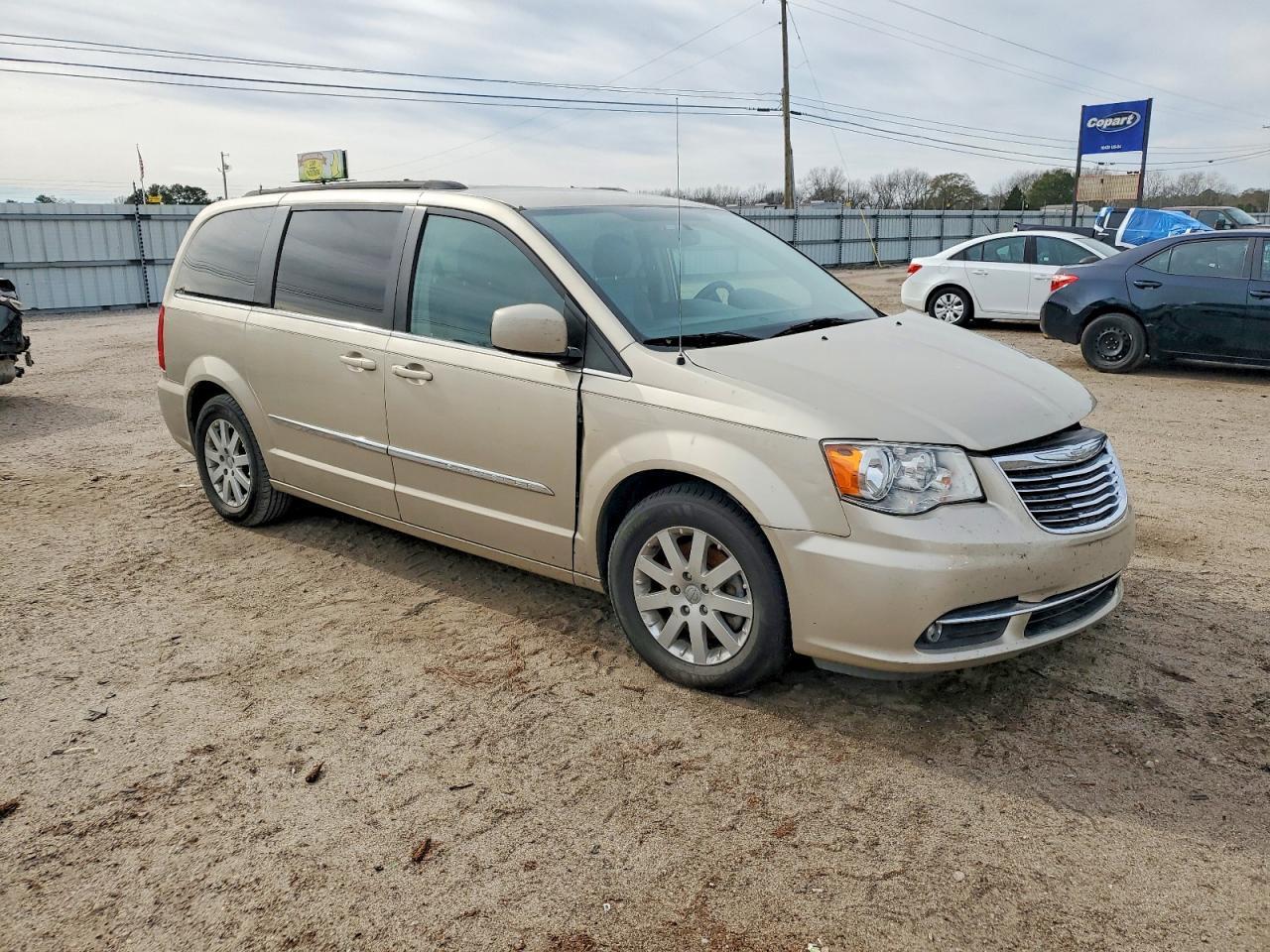 2016 Chrysler Town & Country Touring