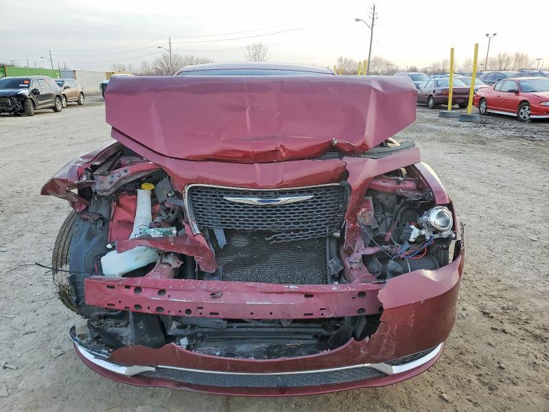 2016 Chrysler 300 Limited