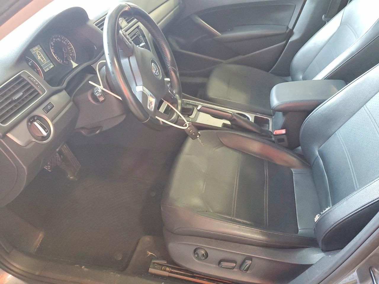 2014 Volkswagen Passat se