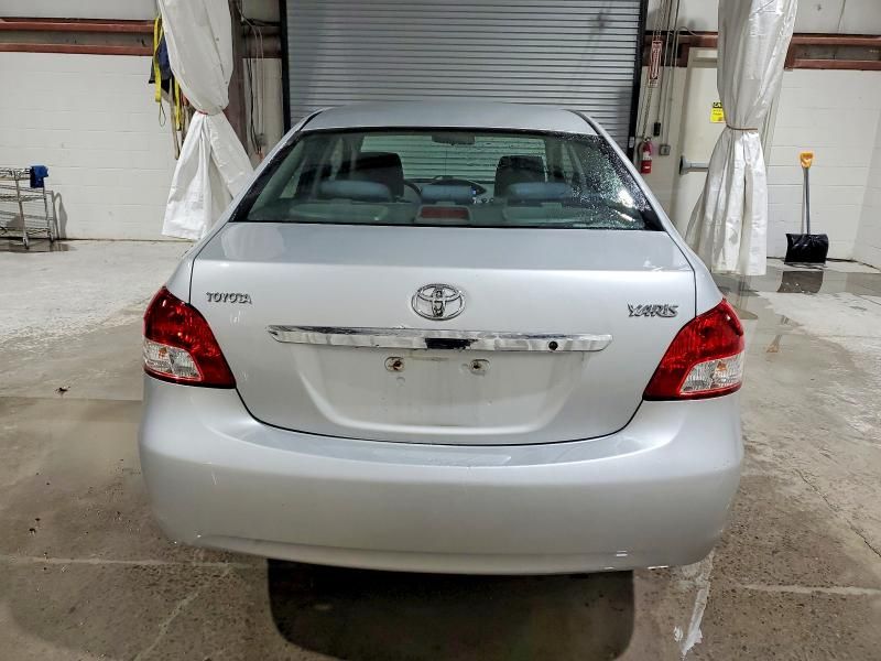 2009 Toyota Yaris Base