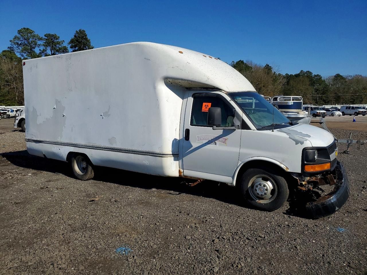 2004 Chevrolet Express Delivery Truck