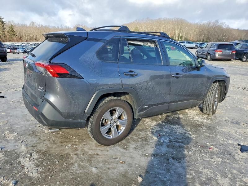 2022 Toyota Rav4 xle