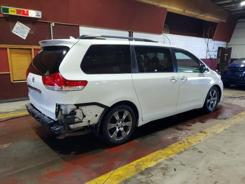 2013 Toyota Sienna xle