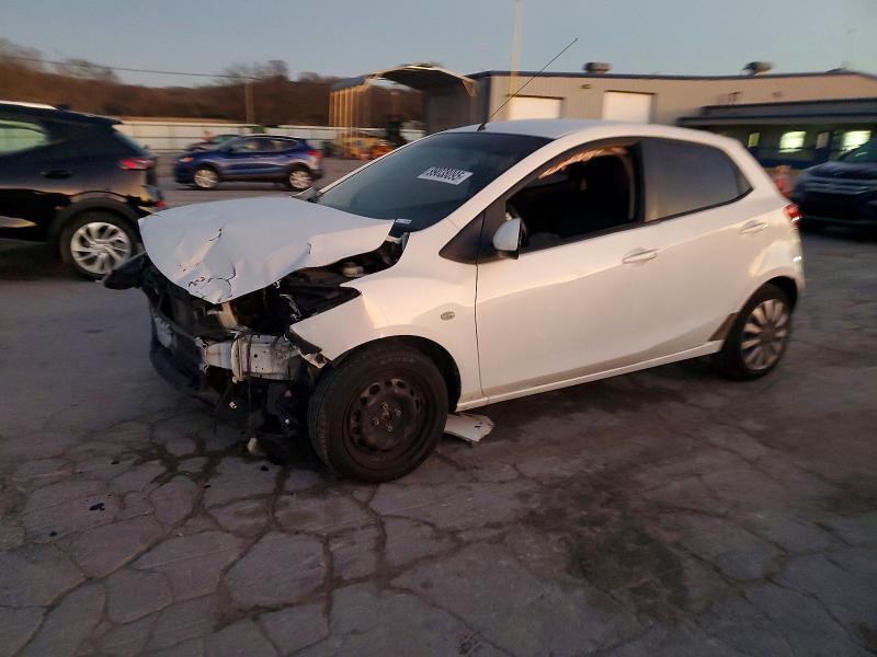 2014 Mazda 2 Sport