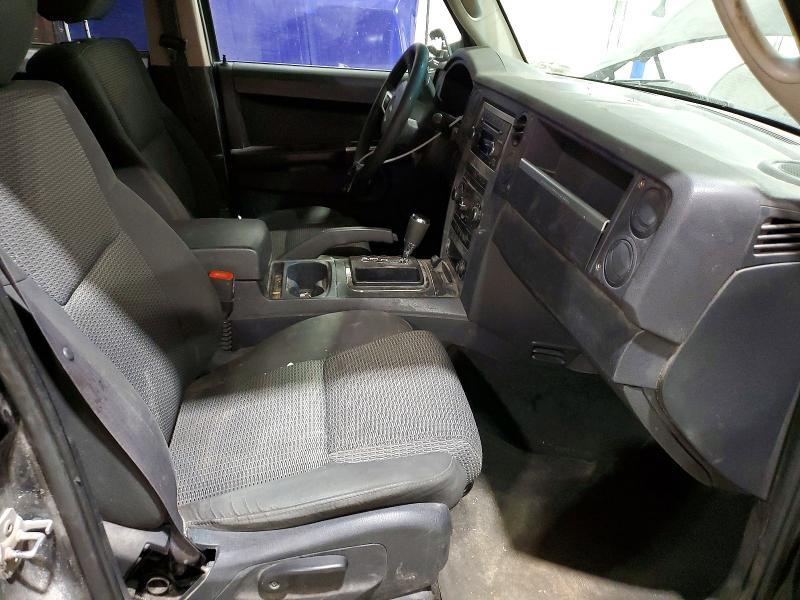2008 Jeep Commander Sport