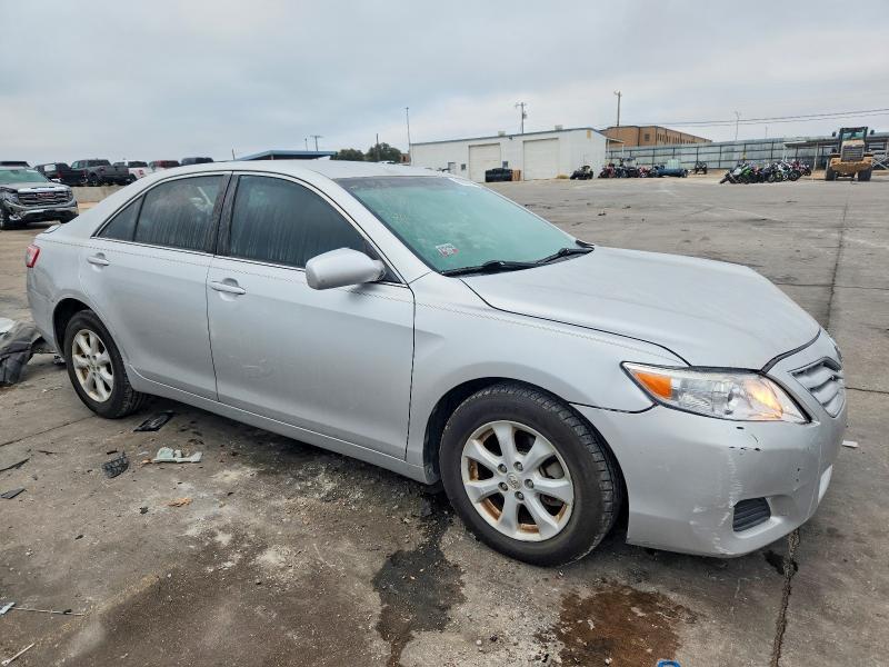 2011 Toyota Camry le