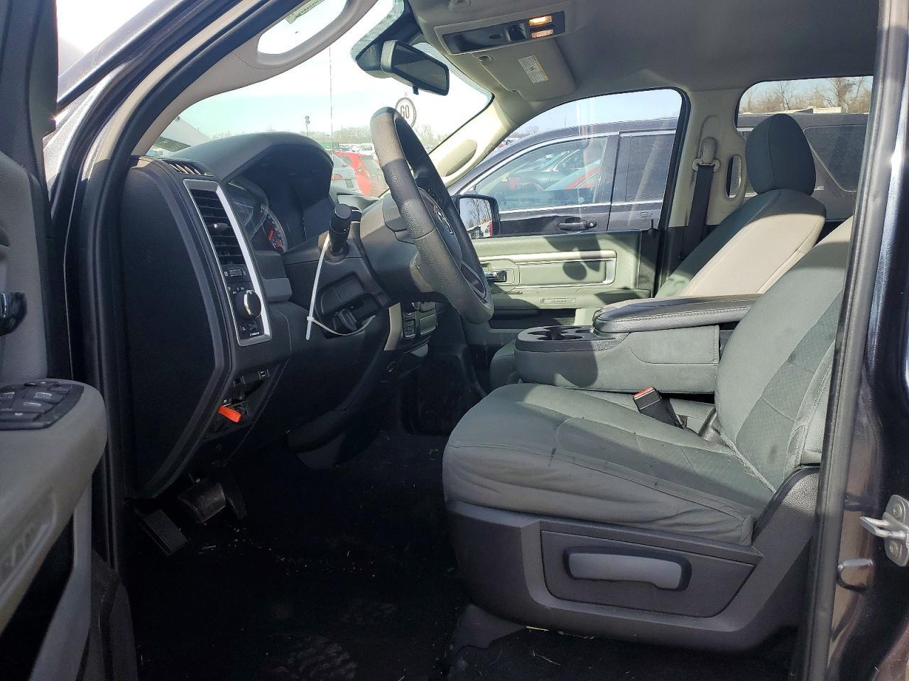 2014 Dodge RAM 1500 SLT