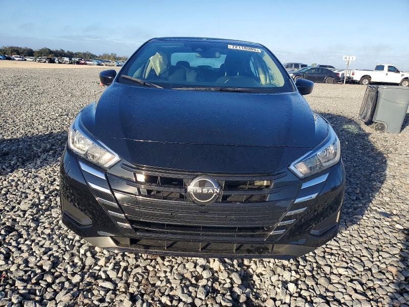 2023 Nissan Versa sv