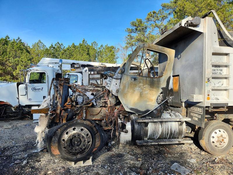 2017 Freightliner 114sd