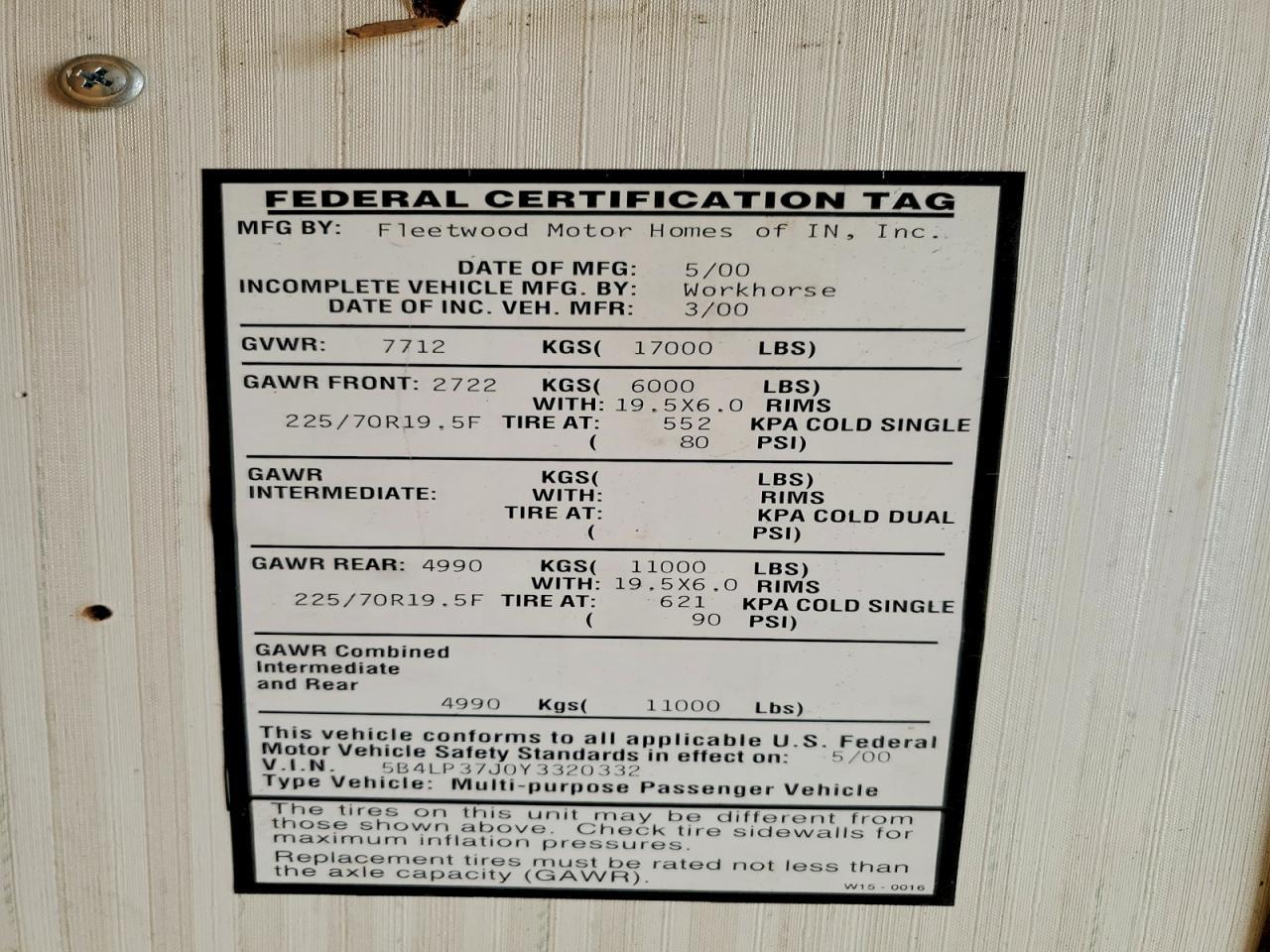 2000 Workhorse Custom Chassis 1 TON Nominal Recreational Vehicle