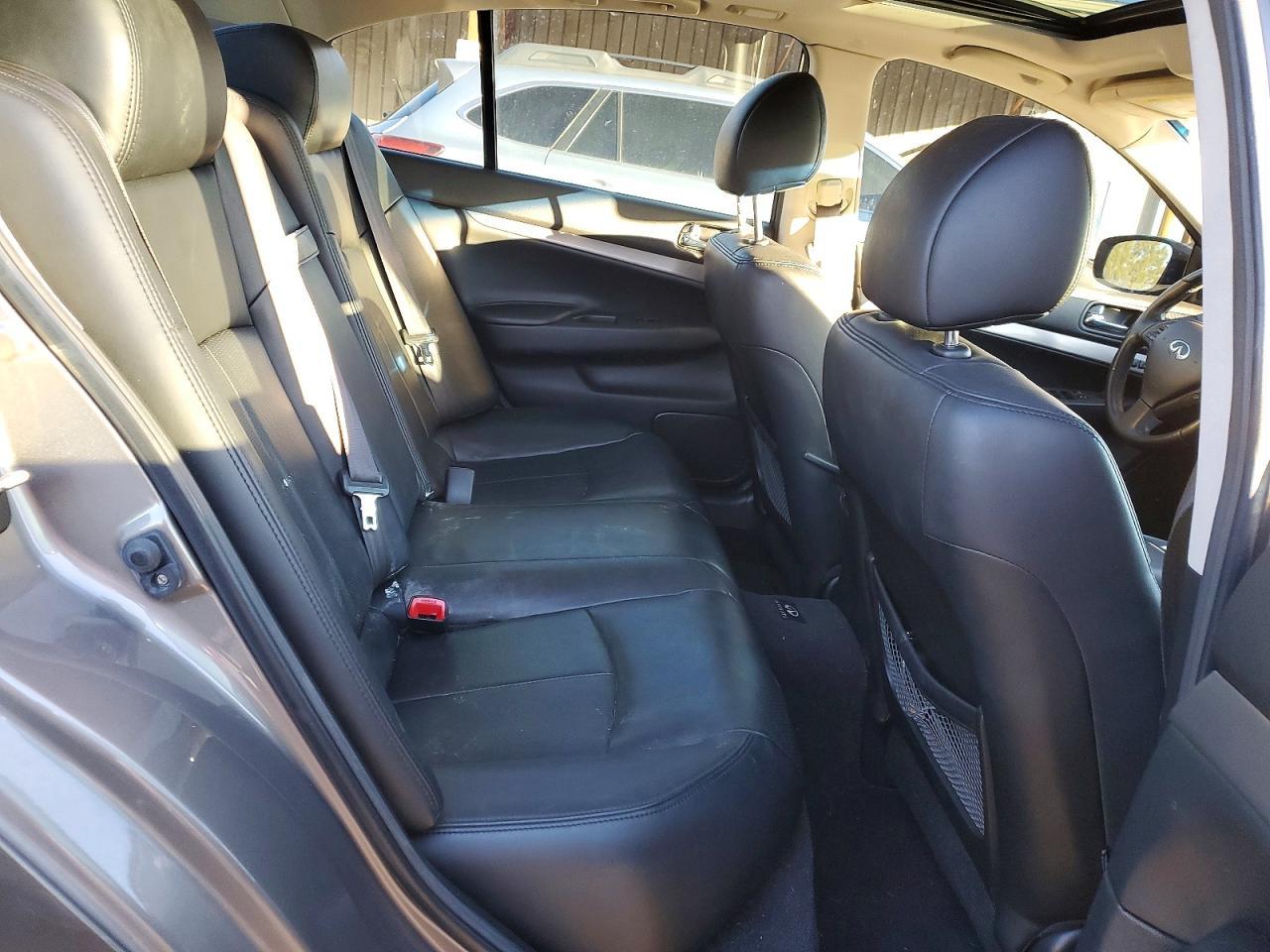 2013 Infiniti G37