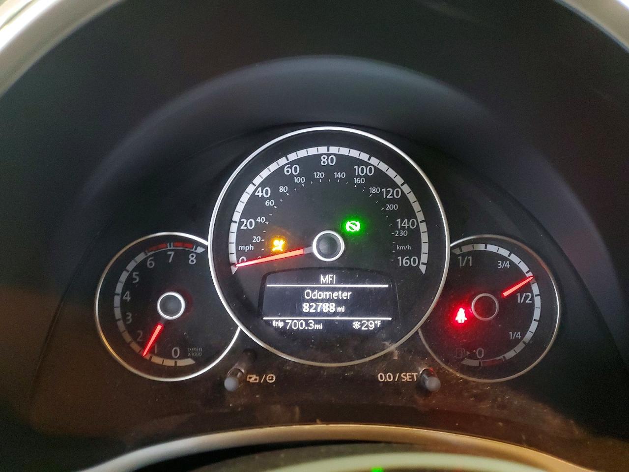 2013 Volkswagen Beetle