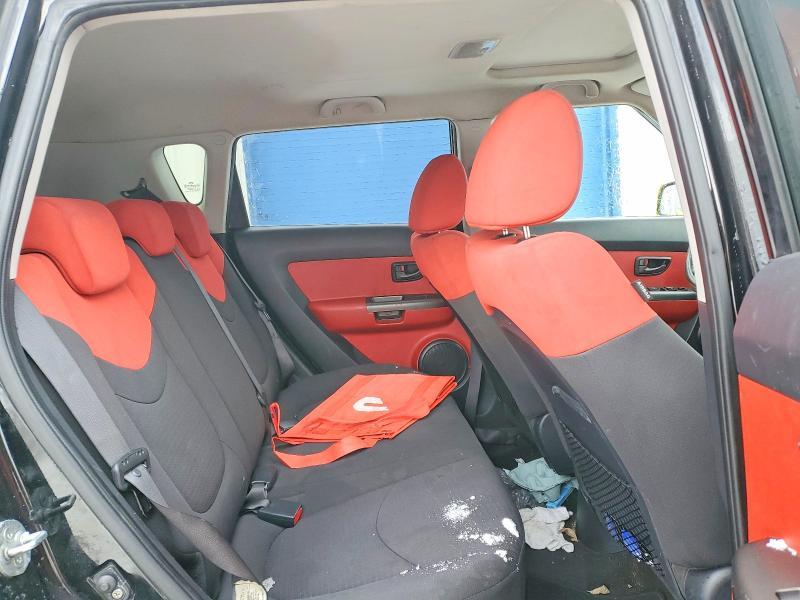 2010 KIA Soul +