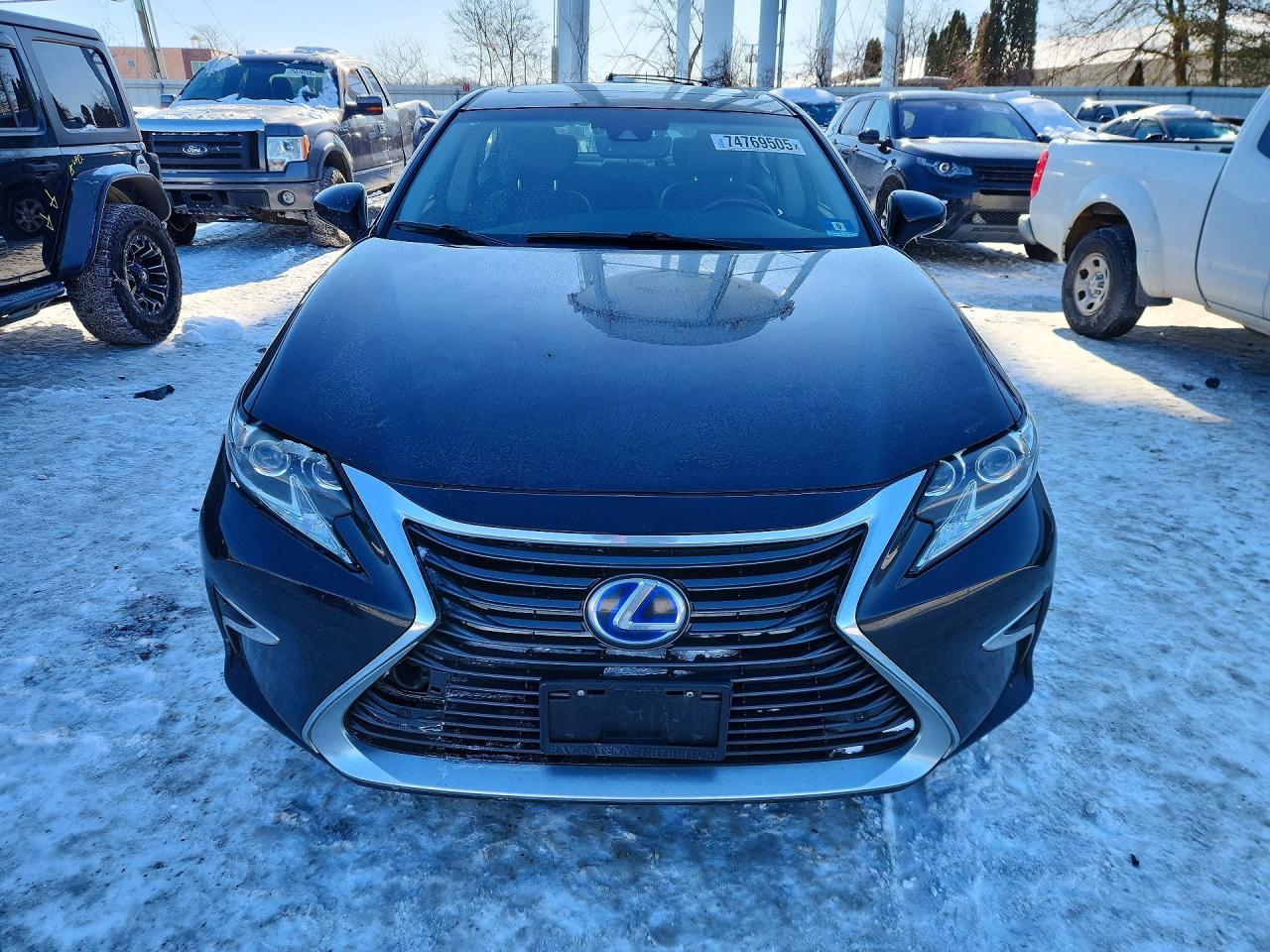 2016 Lexus Es 300h