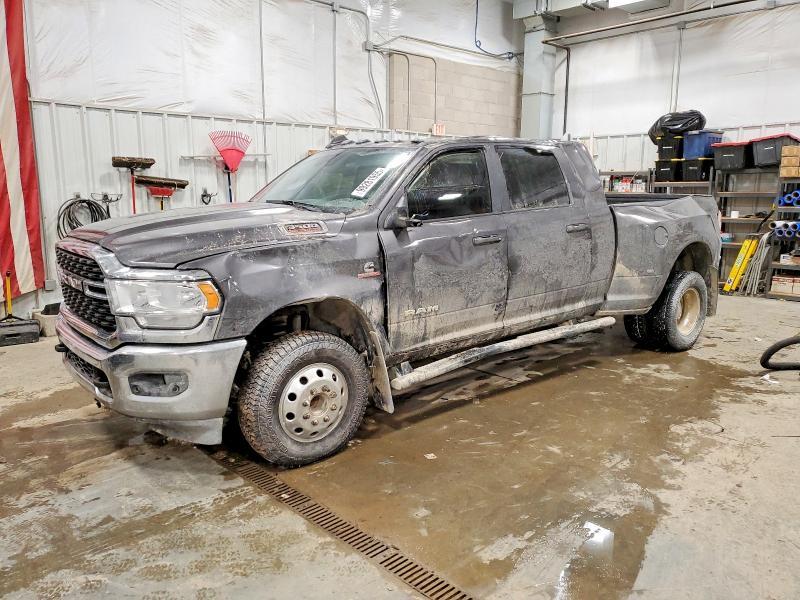 2022 Dodge Ram 3500 big Horn/lone Star