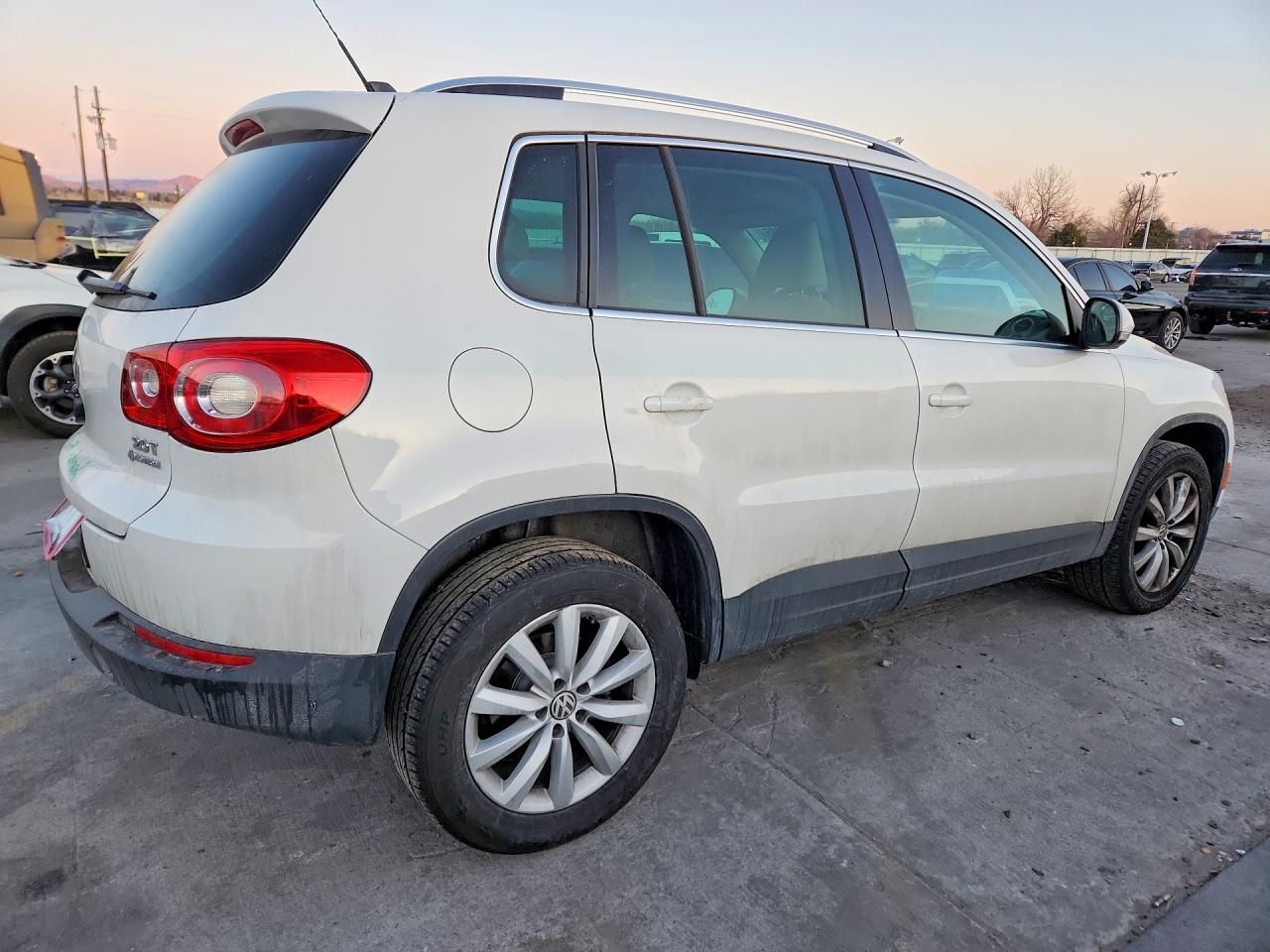 2011 Volkswagen Tiguan s
