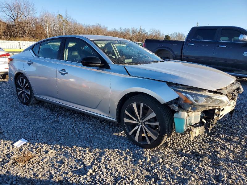 2019 Nissan Altima sr