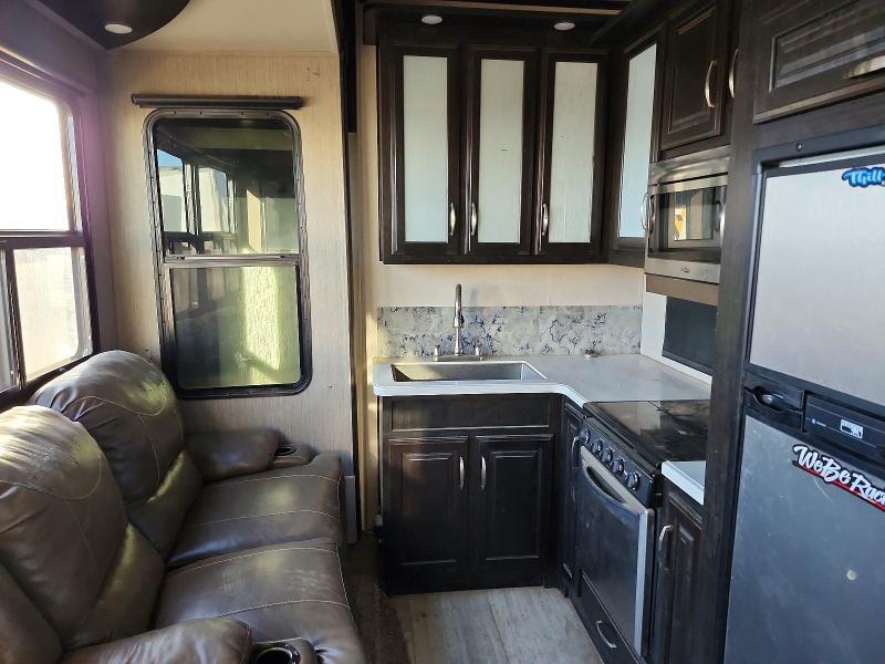 2017 Grand Desi Gn Recreational Momentum Camper