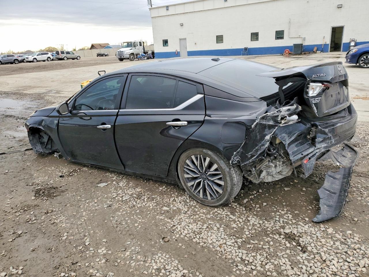 2024 Nissan Altima sv