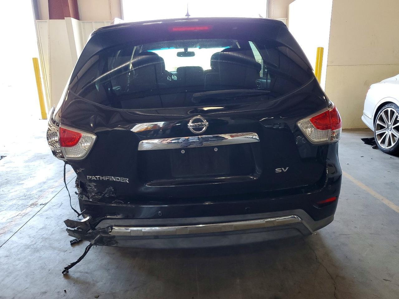 2016 Nissan Pathfinder s