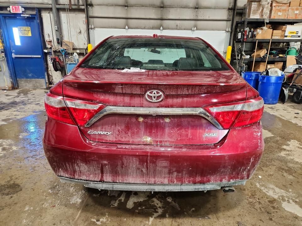 2015 Toyota Camry le