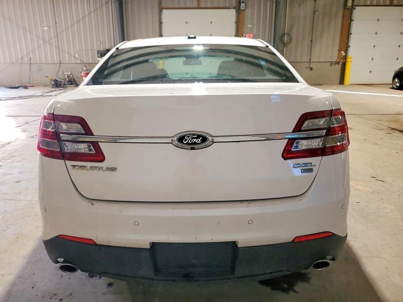 2016 Ford Taurus sel