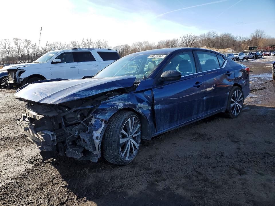 2021 Nissan Altima sr