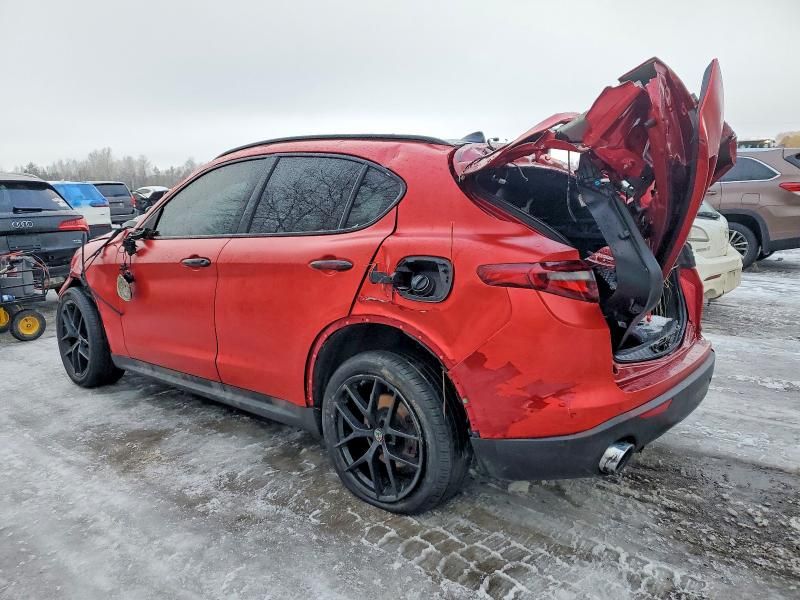 2018 Alfa Romeo Stelvio ti Sport