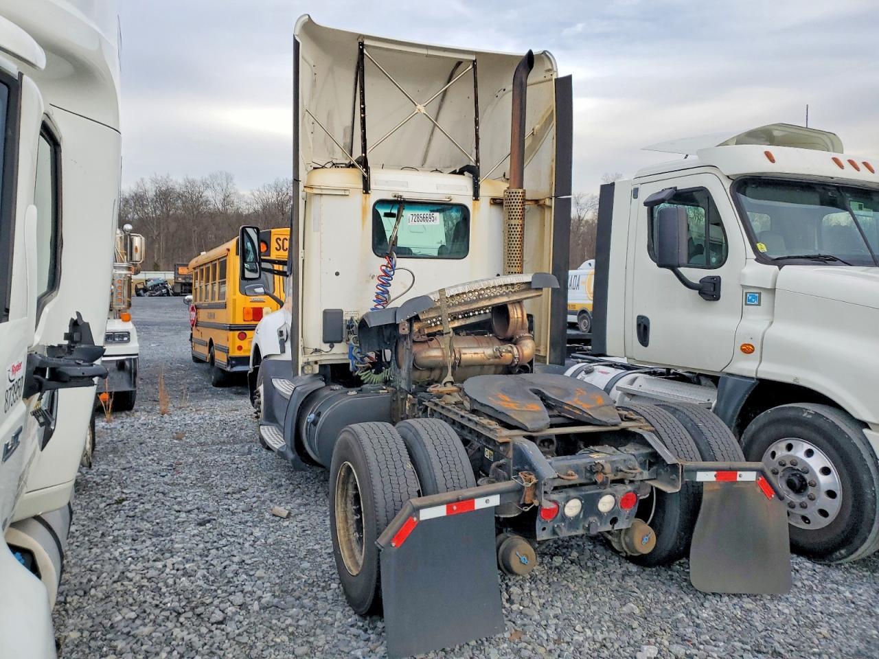 2016 Kenworth Construction T680