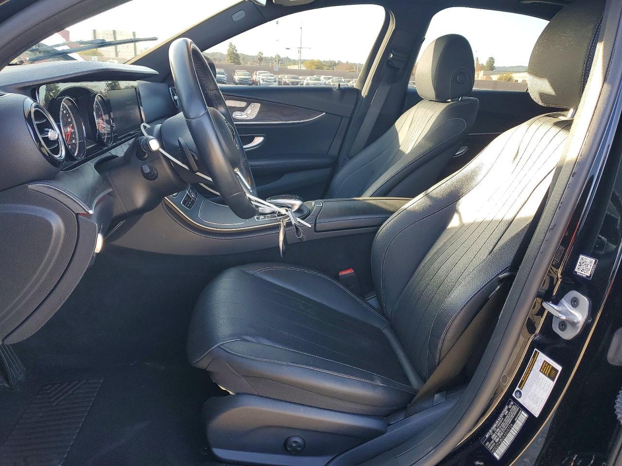 2019 Mercedes-Benz E 300