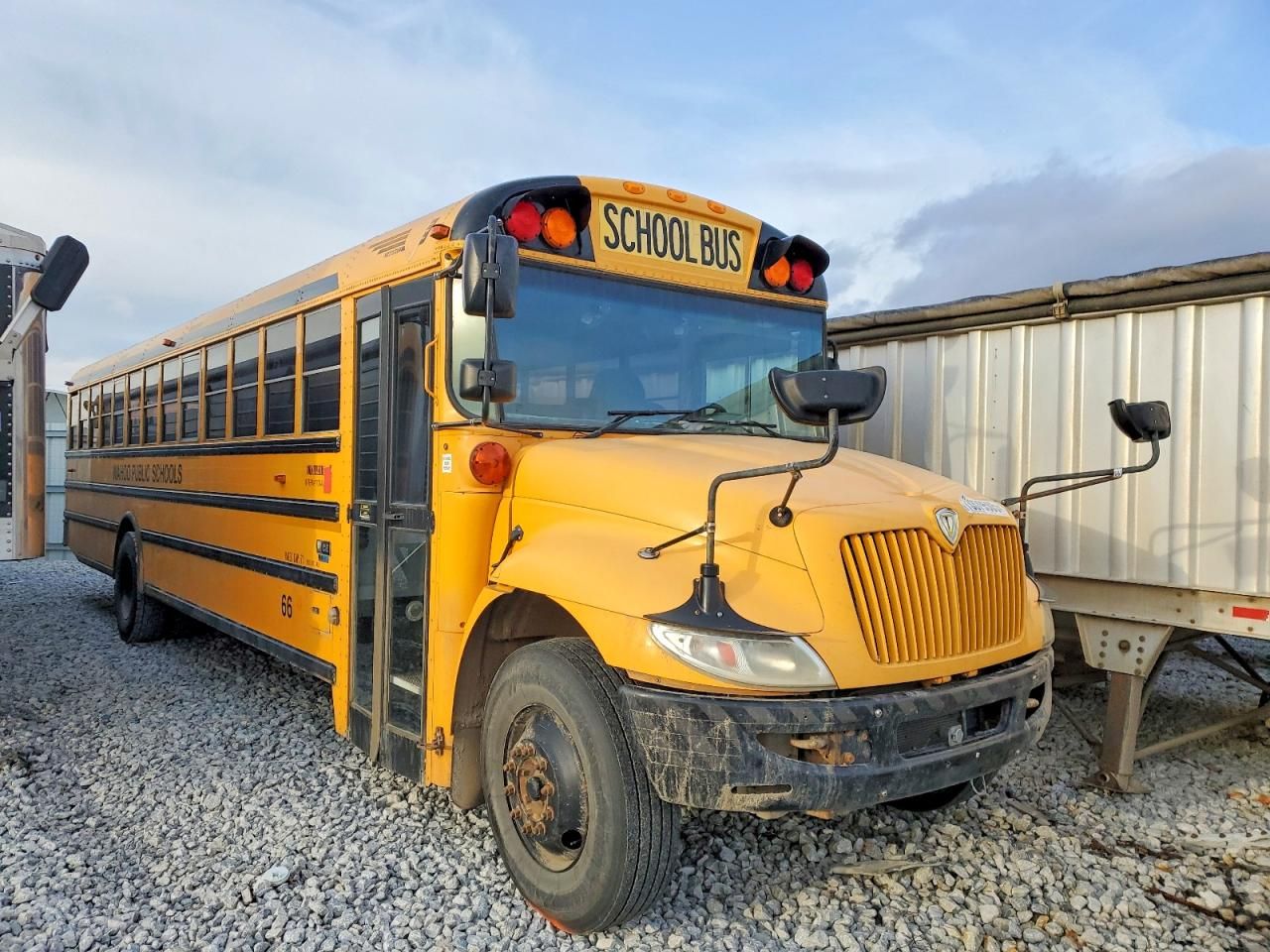 2015 Ic Corporation 3000 CE