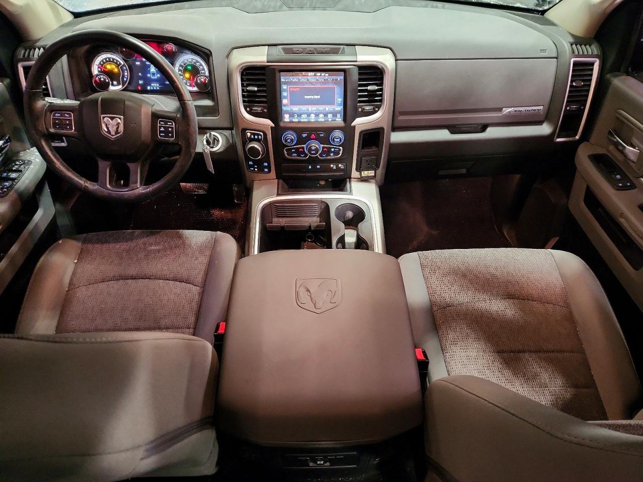 2017 Dodge Ram 1500 slt