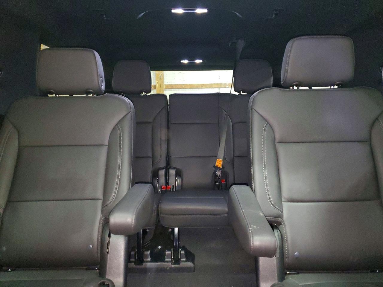 2024 Chevrolet Suburban K1500 lt