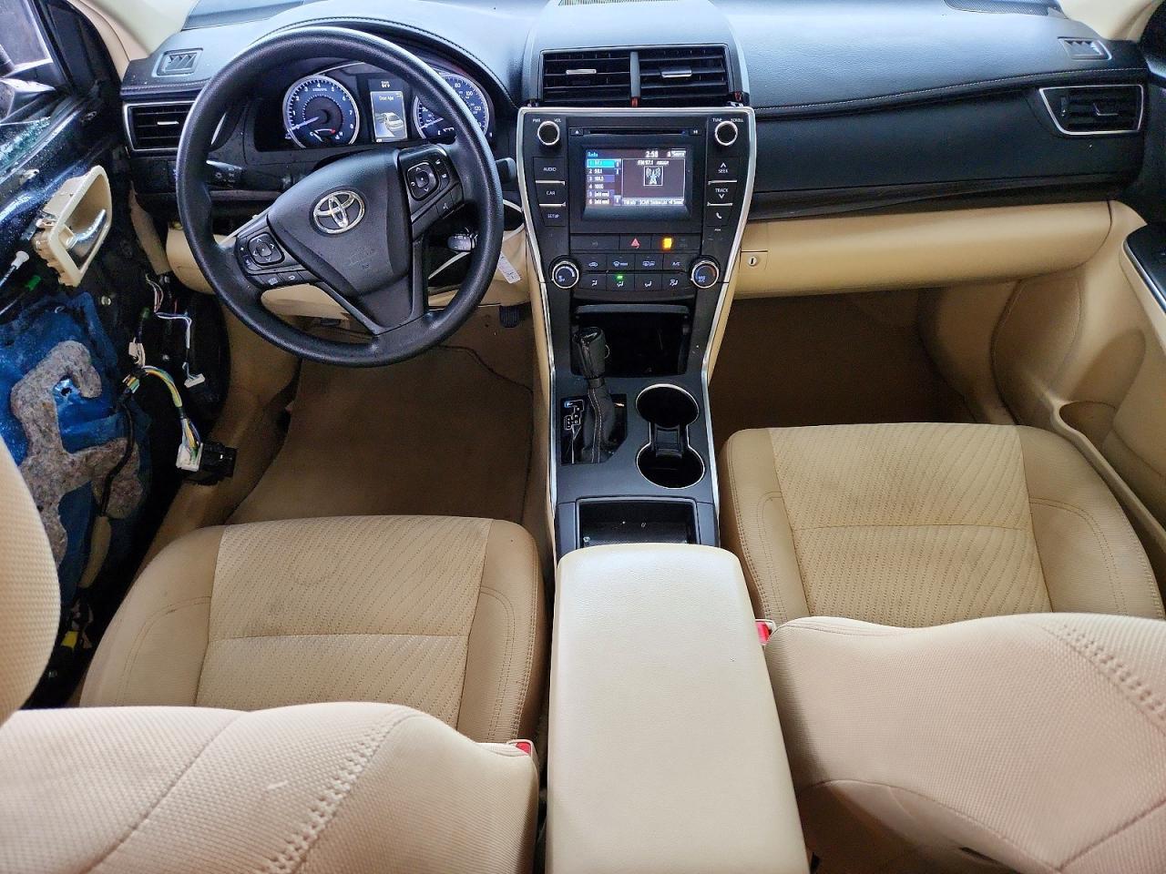 2016 Toyota Camry le